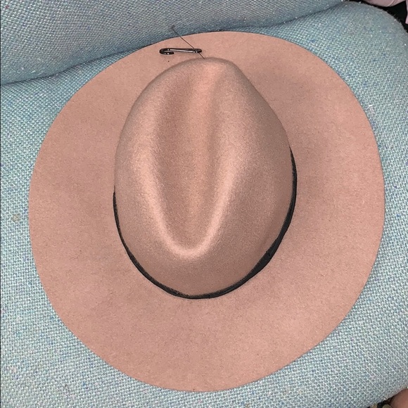 Express Accessories - 🍂Felt Hat🍂